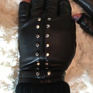 Michael Kors leather fingerless gloves